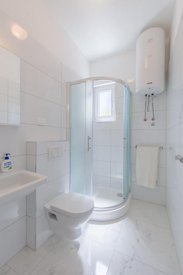 Apartments Diridonda Омиш Экстерьер фото