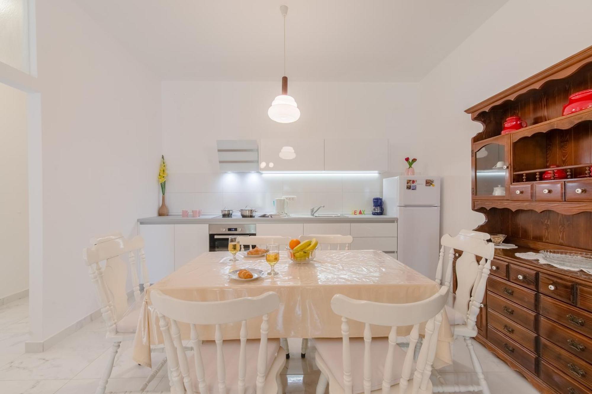 Apartments Diridonda Омиш Номер фото