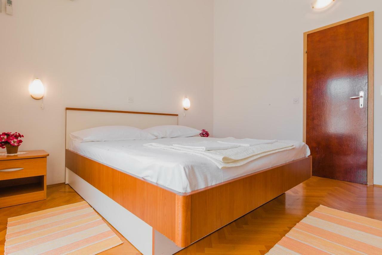 Apartments Diridonda Омиш Экстерьер фото
