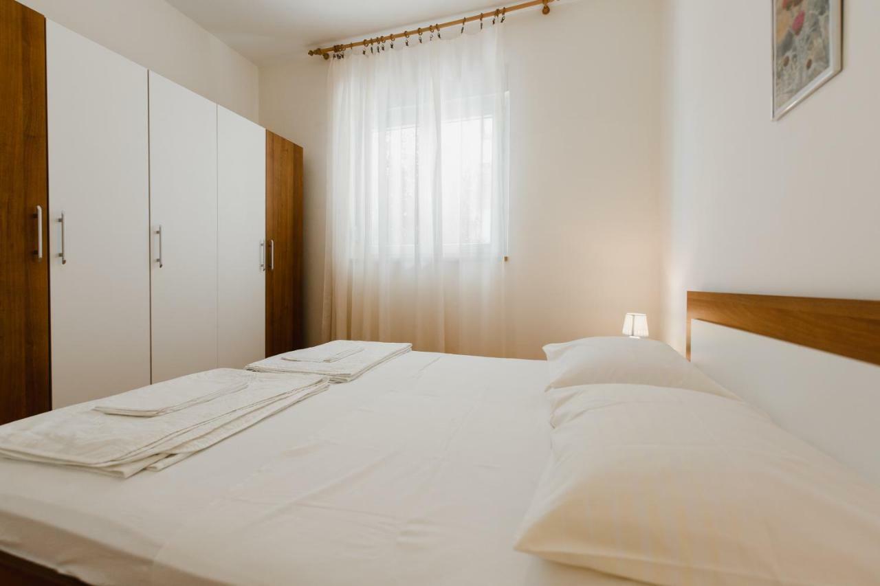Apartments Diridonda Омиш Экстерьер фото