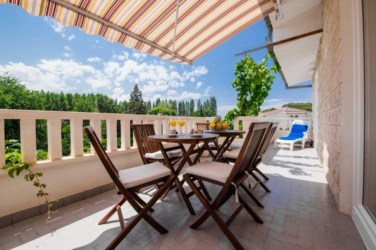 Apartments Diridonda Омиш Экстерьер фото