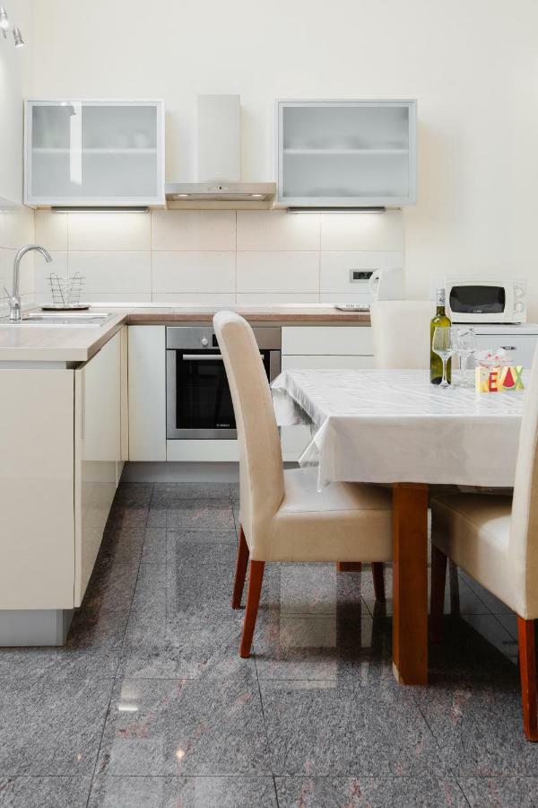Apartments Diridonda Омиш Экстерьер фото