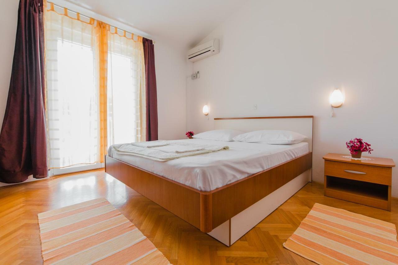 Apartments Diridonda Омиш Экстерьер фото